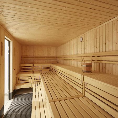 Reetland Am Meer - Luxus Reetdachvilla Mit 3 Schlafzimmern, Sauna Und Kamin F18 Dranske Esterno foto