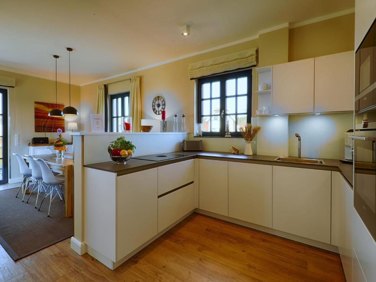 Reetland Am Meer - Luxus Reetdachvilla Mit 3 Schlafzimmern, Sauna Und Kamin F18 Dranske Esterno foto