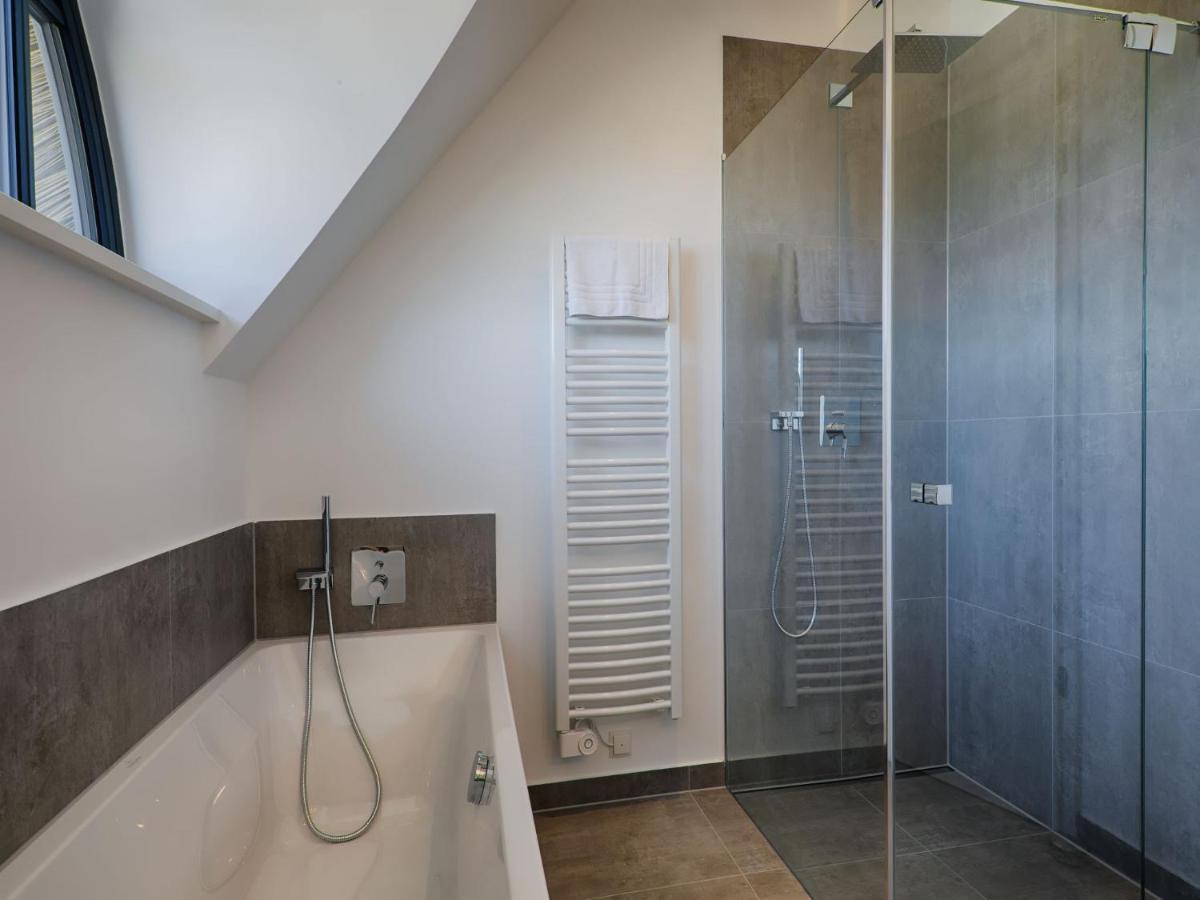 Reetland Am Meer - Luxus Reetdachvilla Mit 3 Schlafzimmern, Sauna Und Kamin F18 Dranske Esterno foto