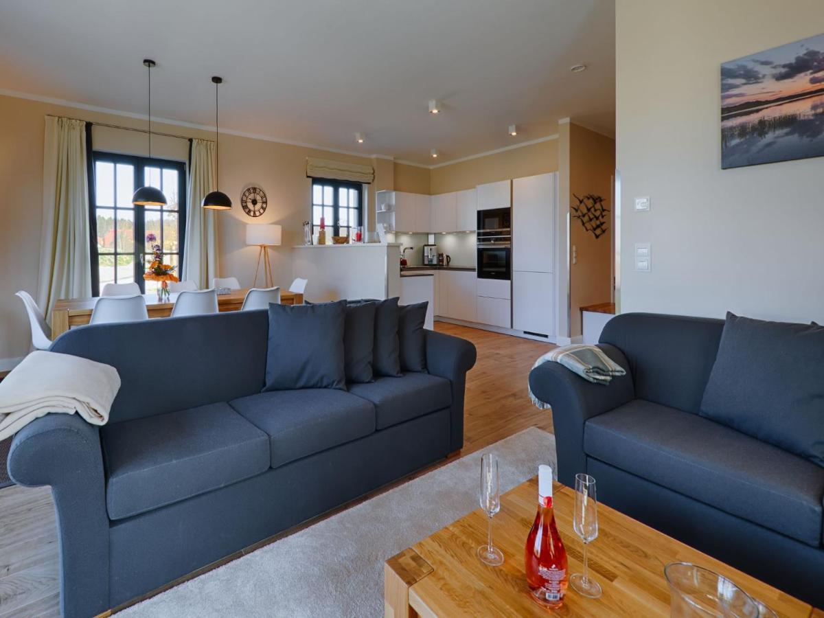 Reetland Am Meer - Luxus Reetdachvilla Mit 3 Schlafzimmern, Sauna Und Kamin F18 Dranske Esterno foto